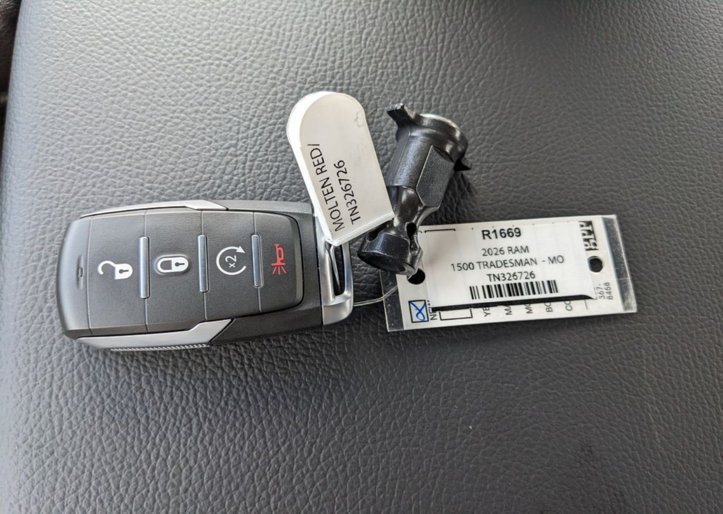 2026 RAM 1500 Express - Photo 30