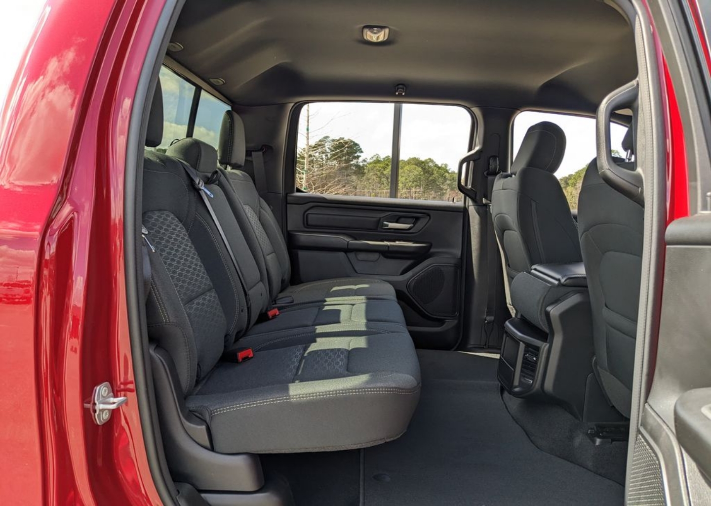 2026 RAM 1500 Express - Photo 40