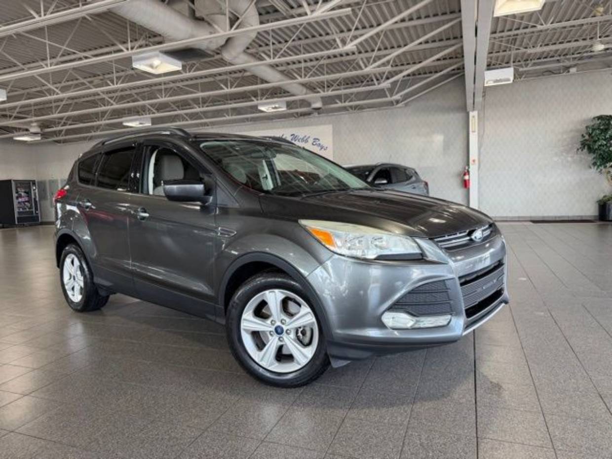 Used 2015 Ford Escape SE with VIN 1FMCU9G94FUB98248 for sale in Highland, IN