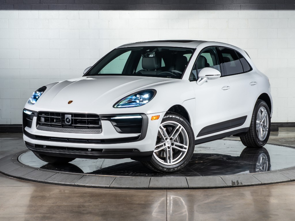 2025 Porsche Macan