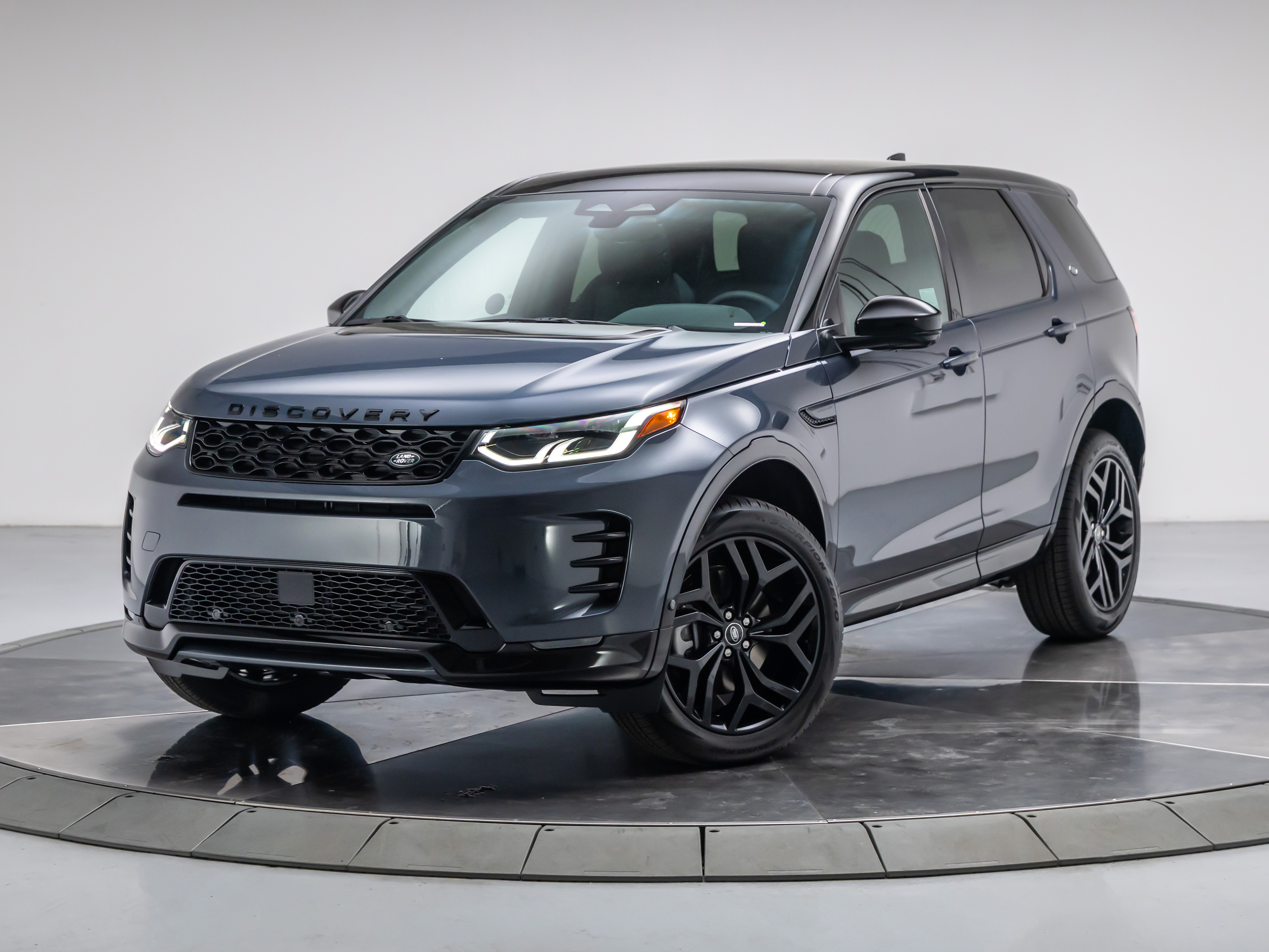 New 2026 Land Rover Discovery Sport Landmark