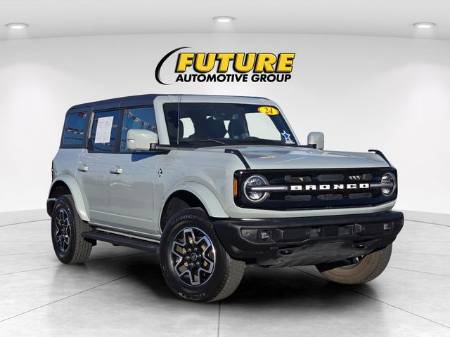 2024 Ford Bronco Outer Banks