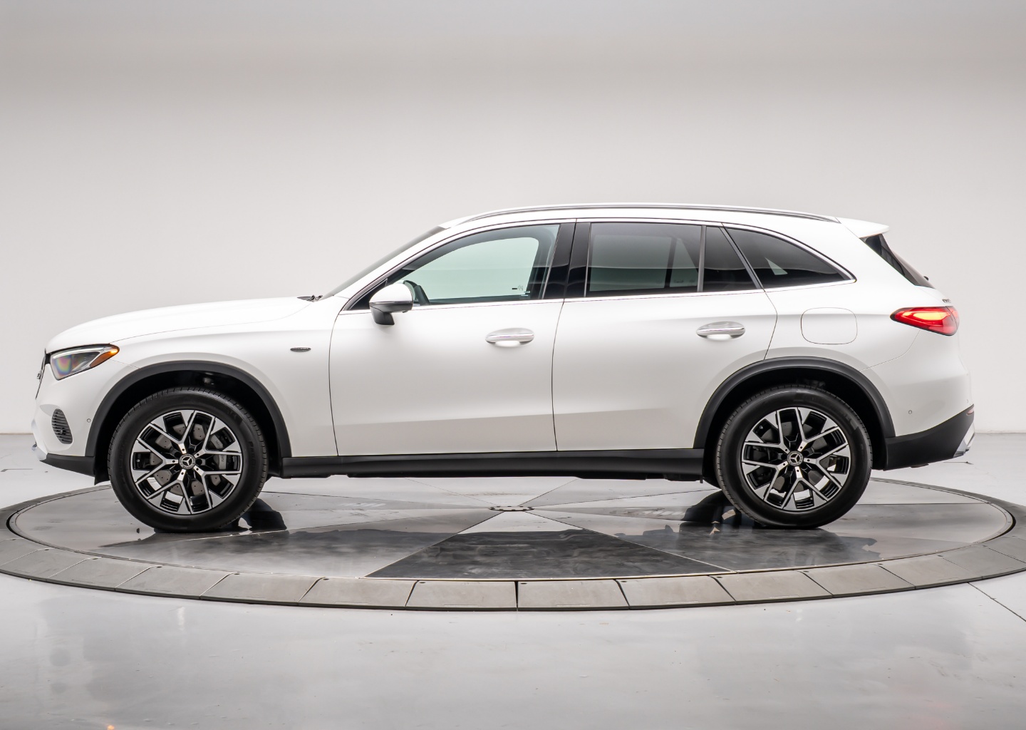 Used 2025 Mercedes-Benz GLC Base with VIN W1NKM5GBXSF420956 for sale in Los Angeles, CA