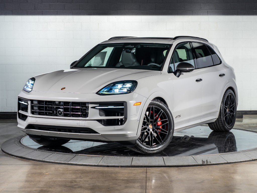 2026 Porsche Cayenne GTS