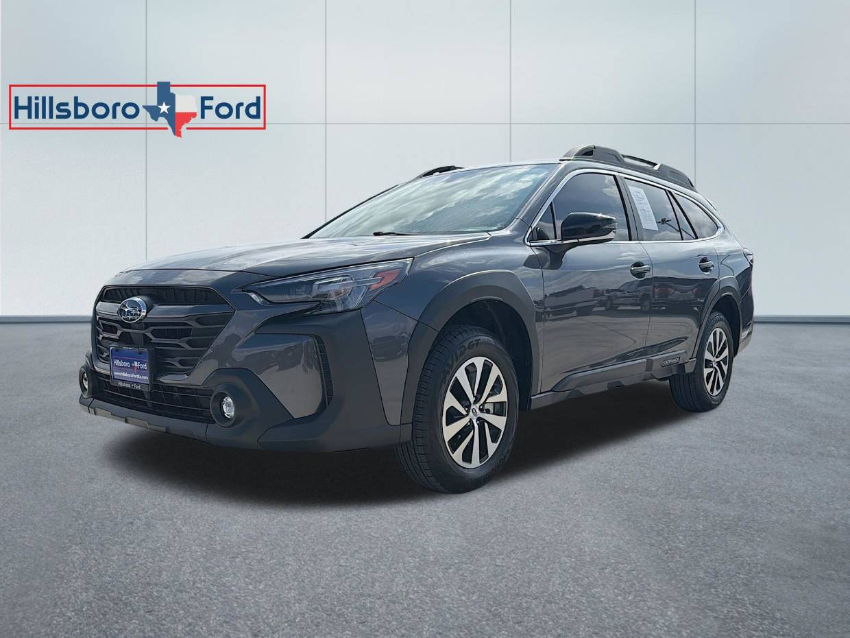 2025 Subaru Outback Premium's photo