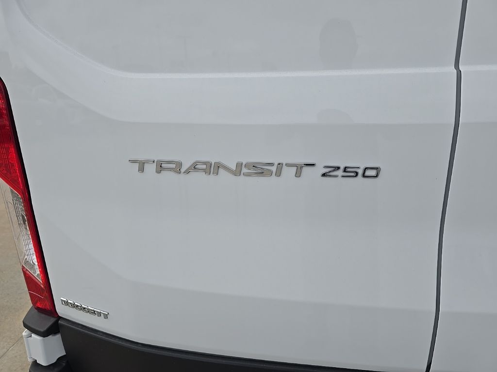 2025 Ford Transit Van Base - Photo 9