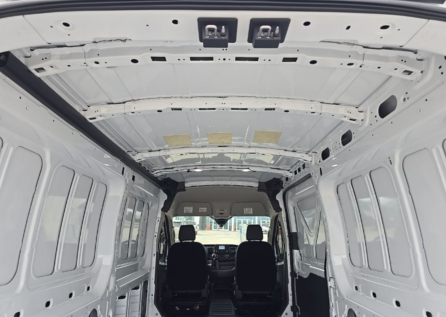 2025 Ford Transit Van Base - Photo 11