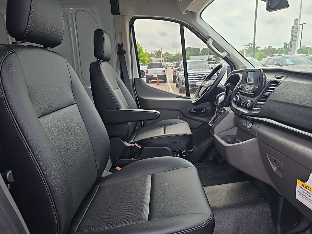 2025 Ford Transit Van Base - Photo 19