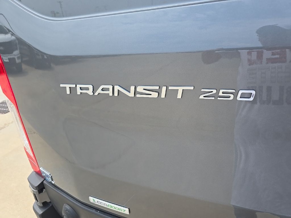 2025 Ford Transit Van Base - Photo 9