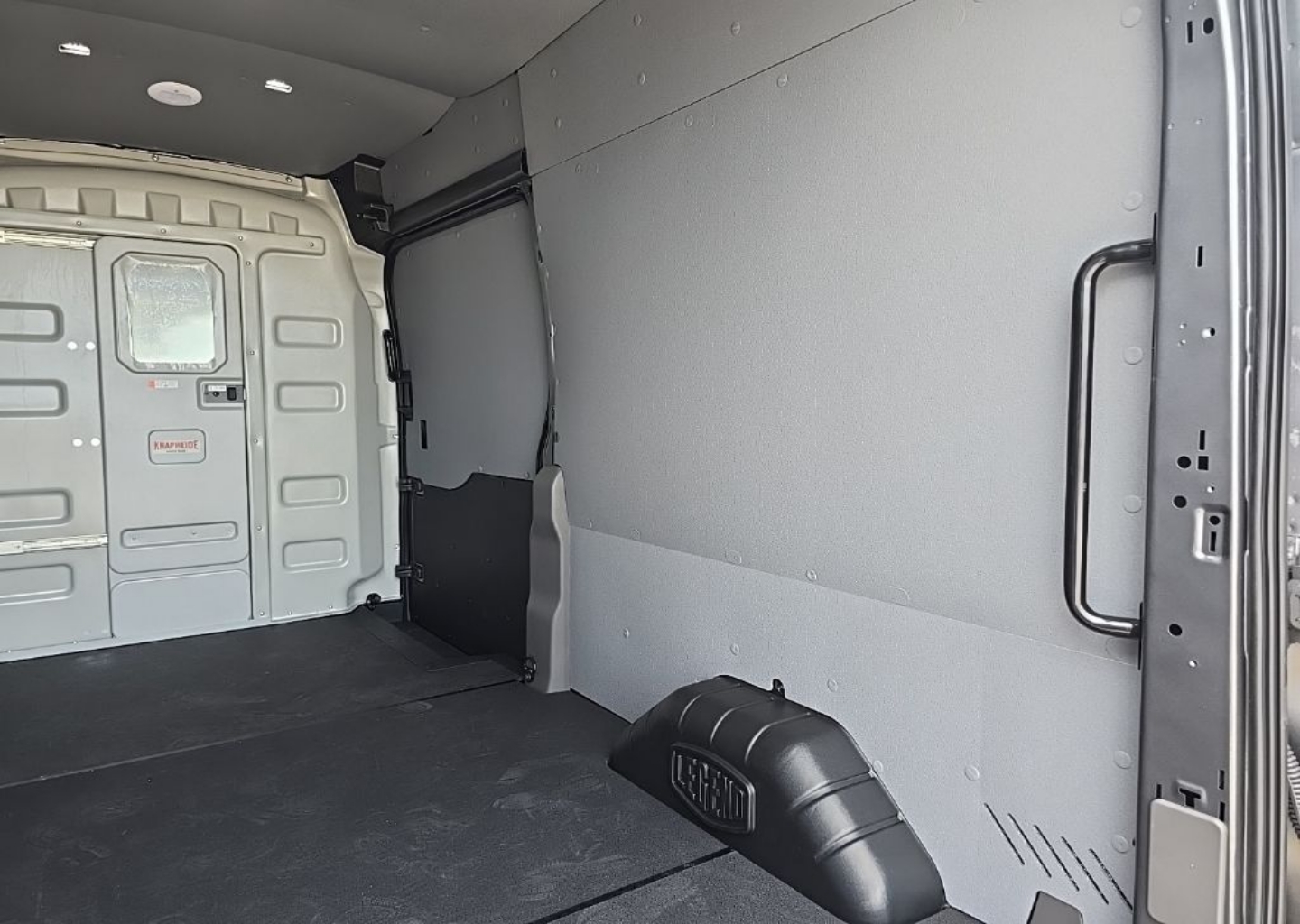 2025 Ford Transit Van Base - Photo 14