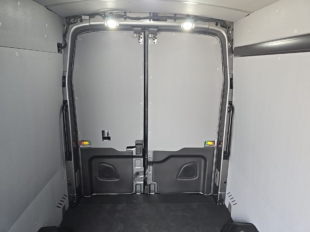 2025 Ford Transit Van Base - Photo 17