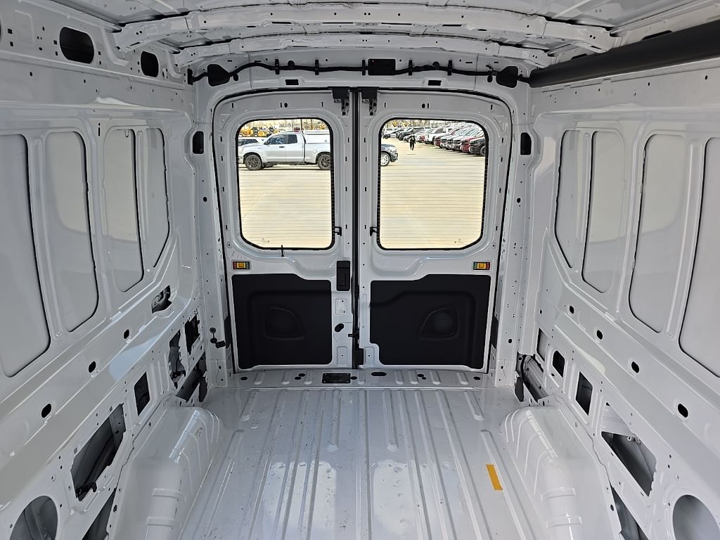 2025 Ford Transit Van Base - Photo 16