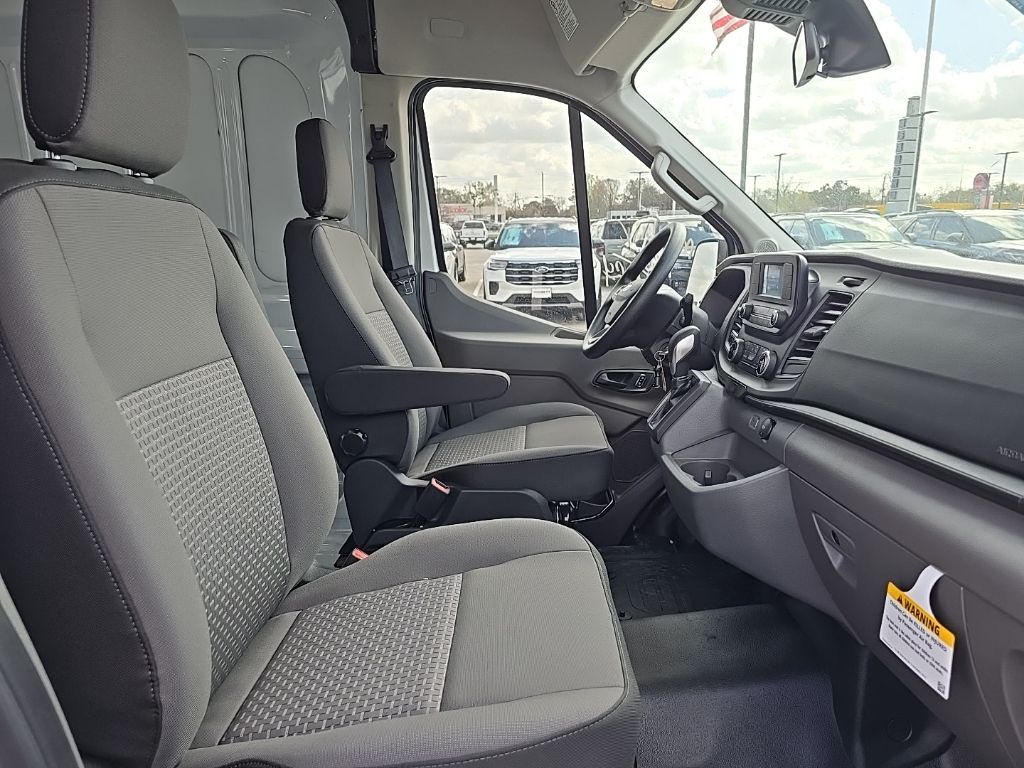 2025 Ford Transit Van Base - Photo 18