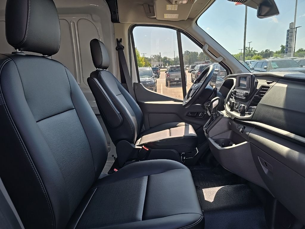 2025 Ford Transit Van Base - Photo 20