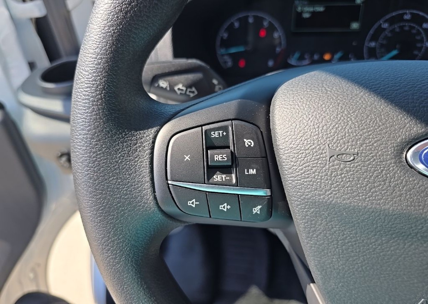 2025 Ford Transit Van Base - Photo 32