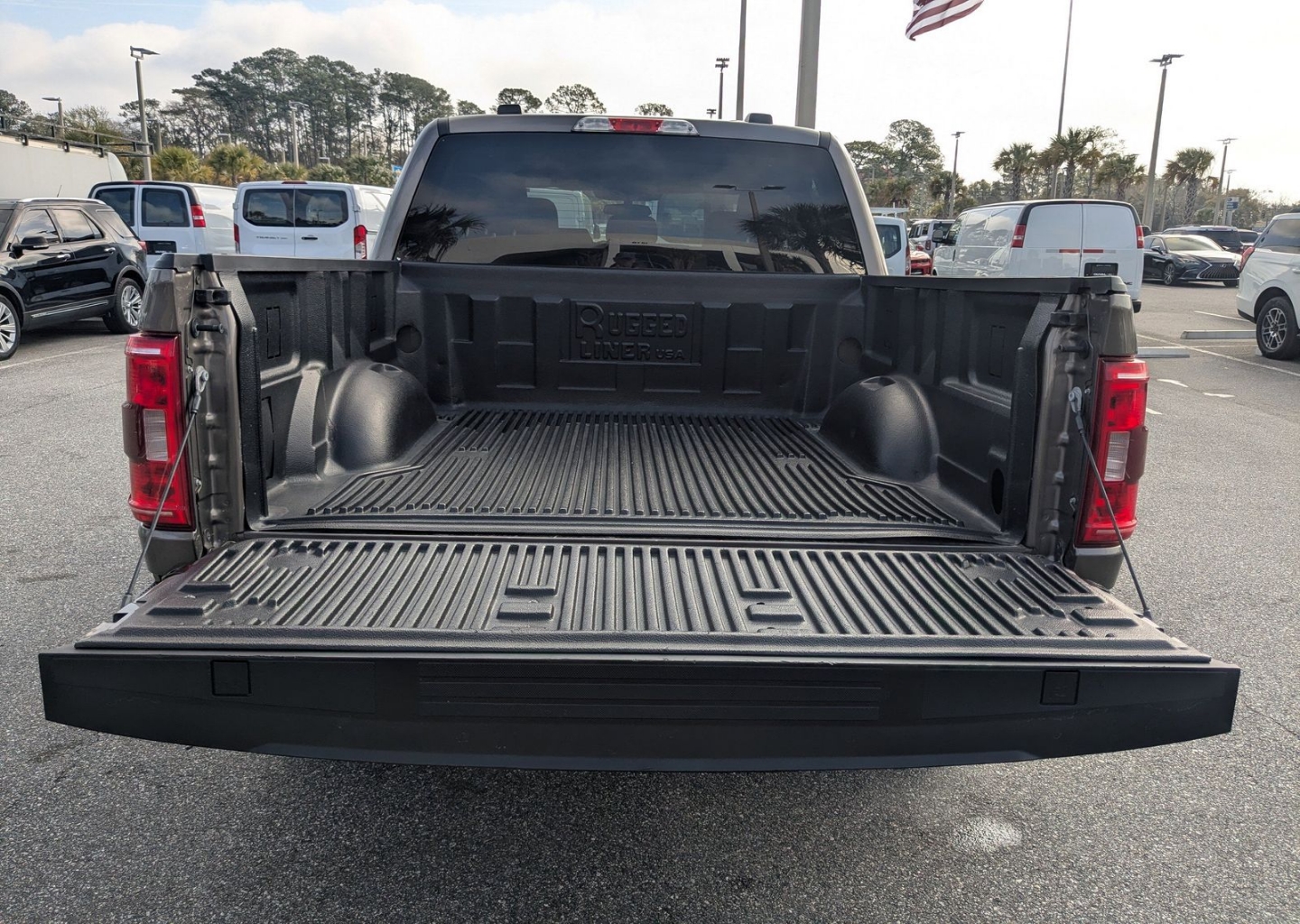 2023 Ford F-150 XLT - Photo 13