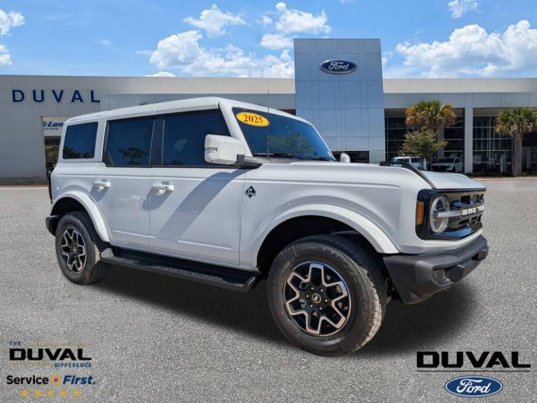 2025 Ford Bronco Outer Banks