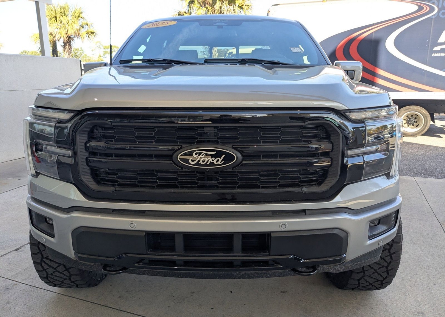 2025 Ford F-150 Lariat - Photo 9