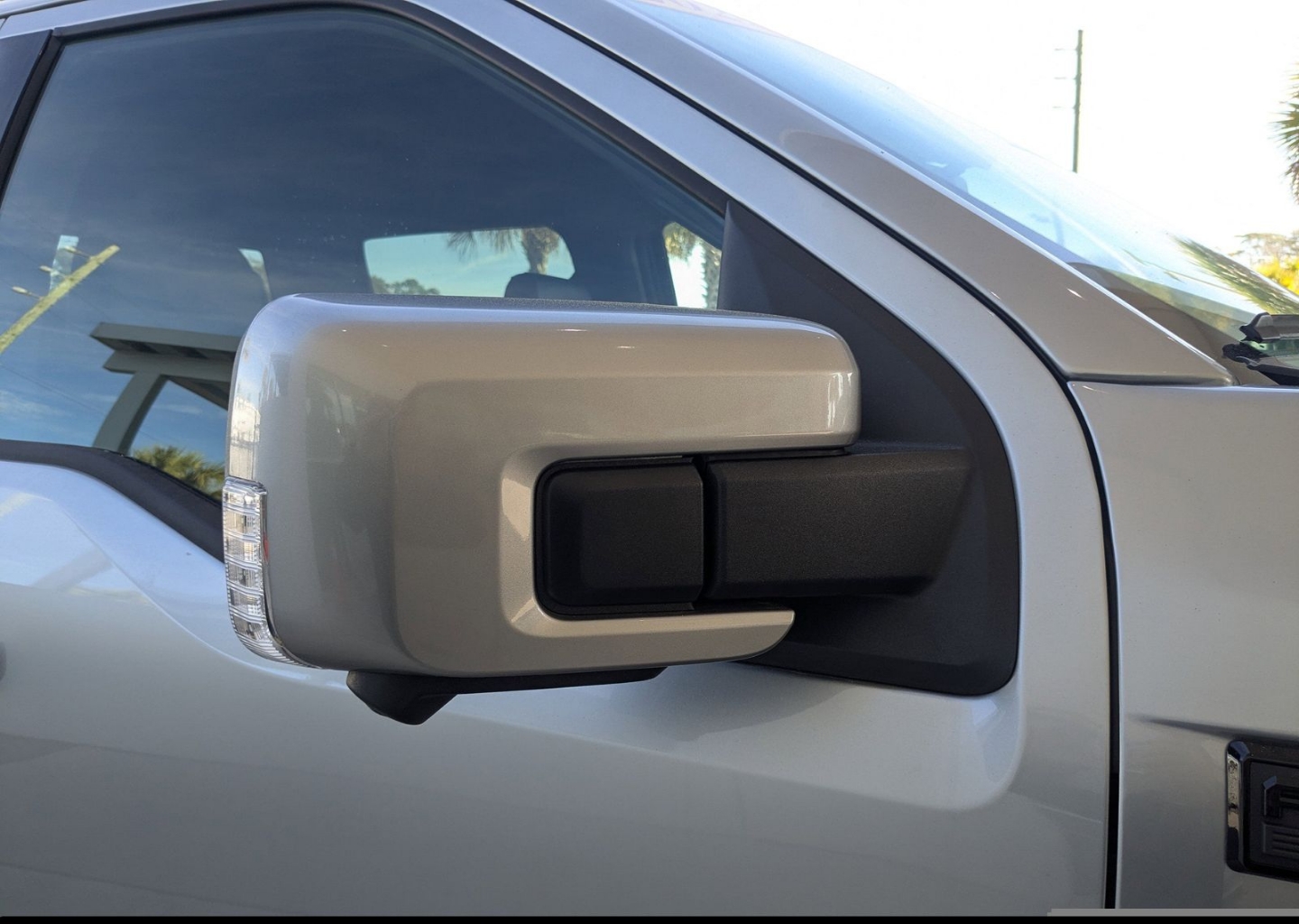 2025 Ford F-150 Lariat - Photo 12