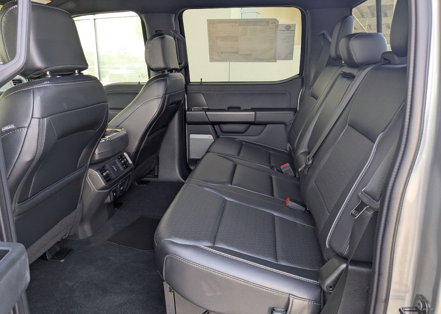 2025 Ford F-150 Lariat - Photo 14