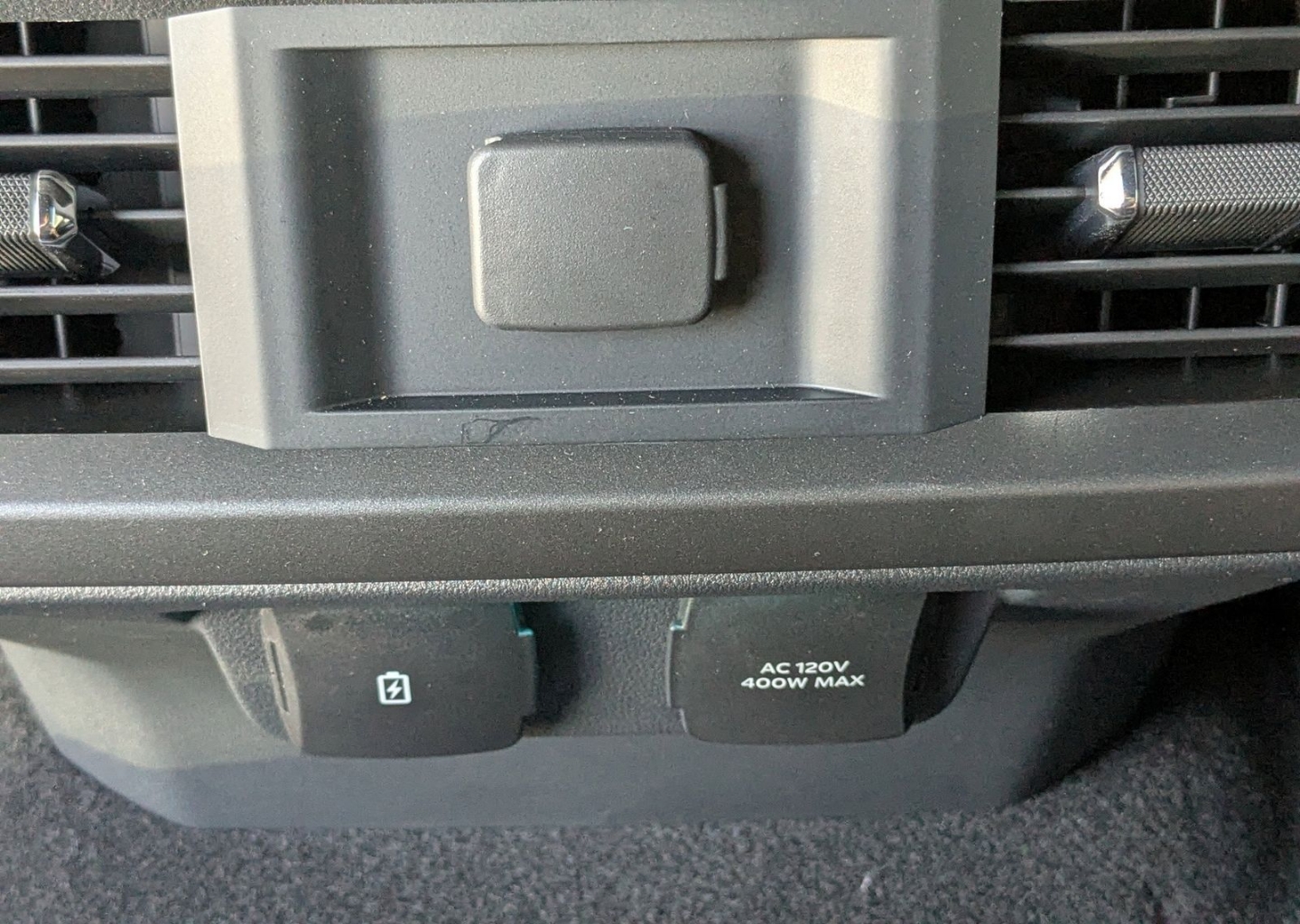 2025 Ford F-150 Lariat - Photo 15