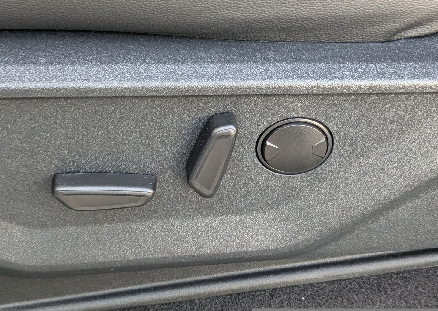 2025 Ford F-150 Lariat - Photo 22