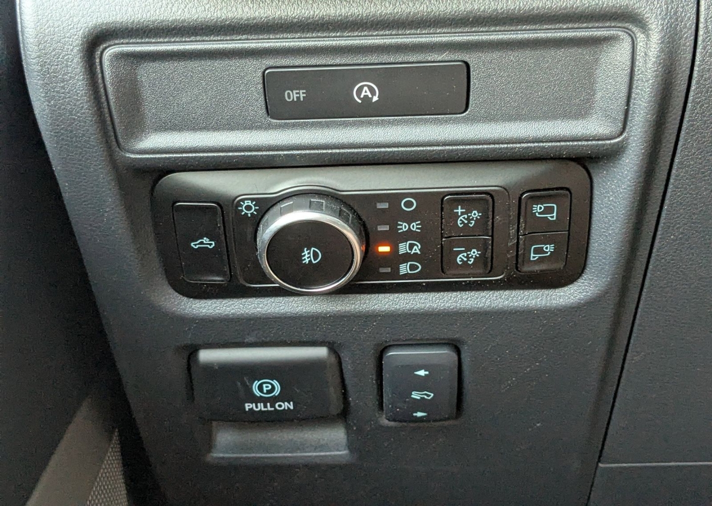 2025 Ford F-150 Lariat - Photo 30