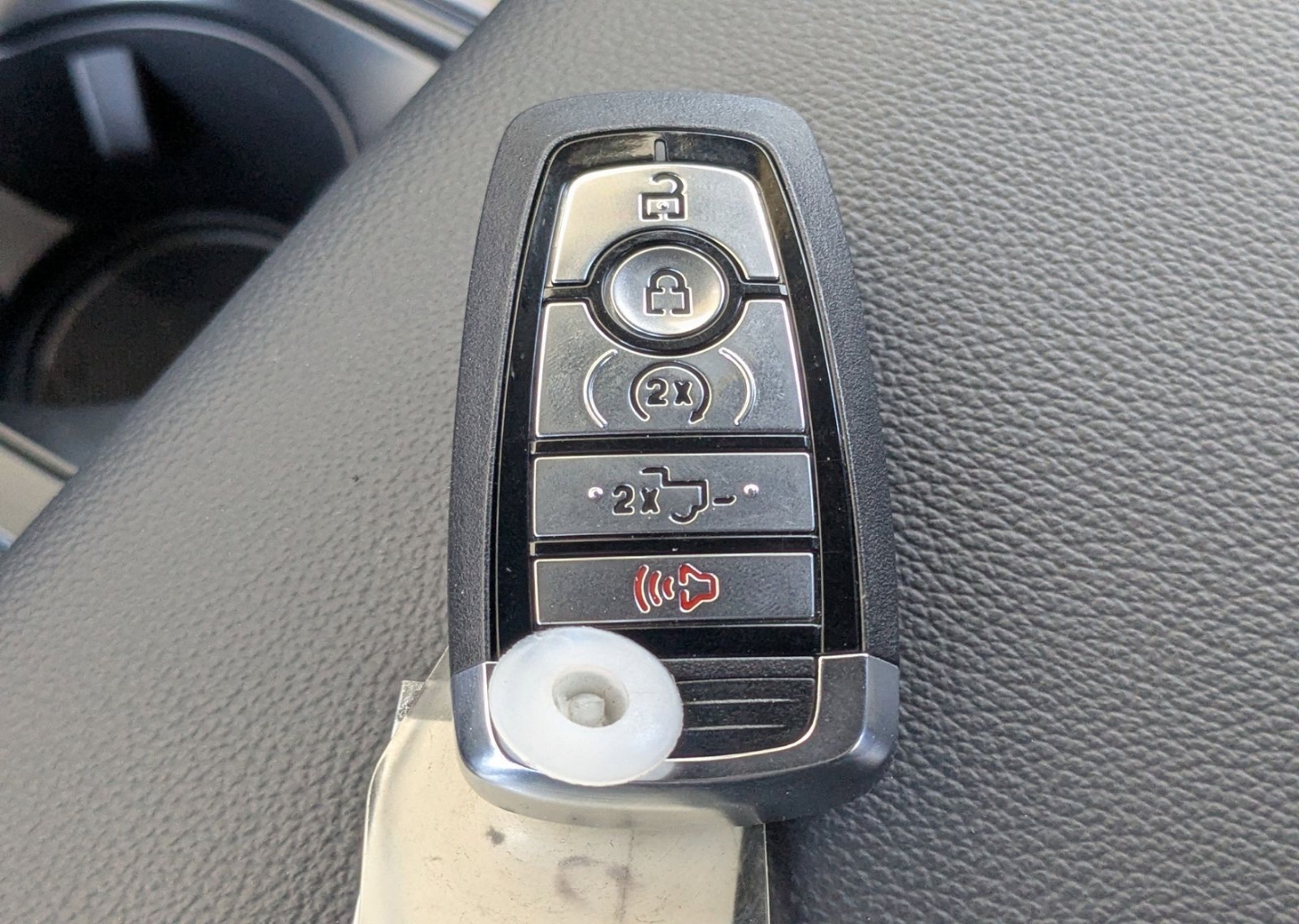 2025 Ford F-150 Lariat - Photo 37