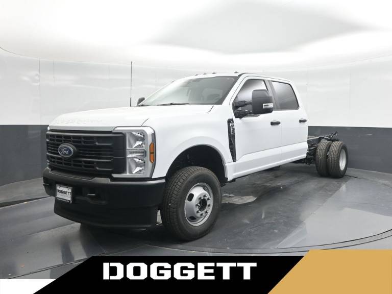 2025 Ford Super Duty F-350 DRW XL