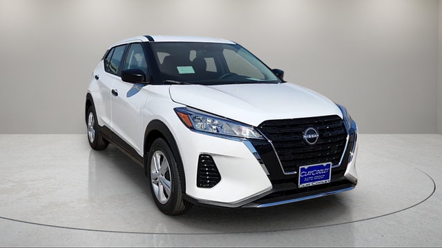 2025 Nissan KICKS PLAY Base