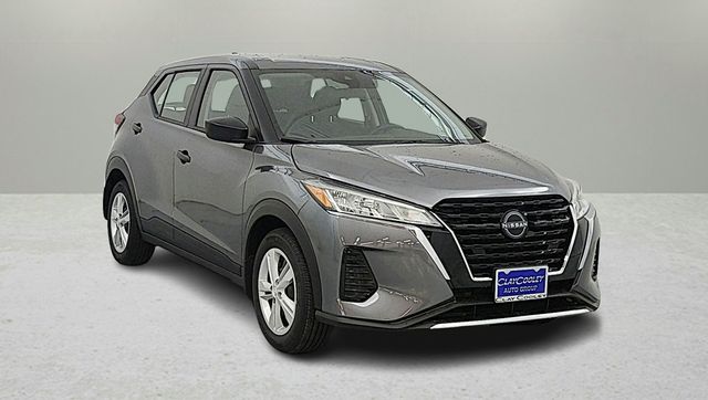 2025 Nissan KICKS PLAY Base