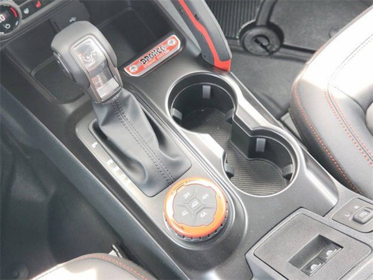 2025 Ford Bronco 2-Door Stroppe - Photo 17