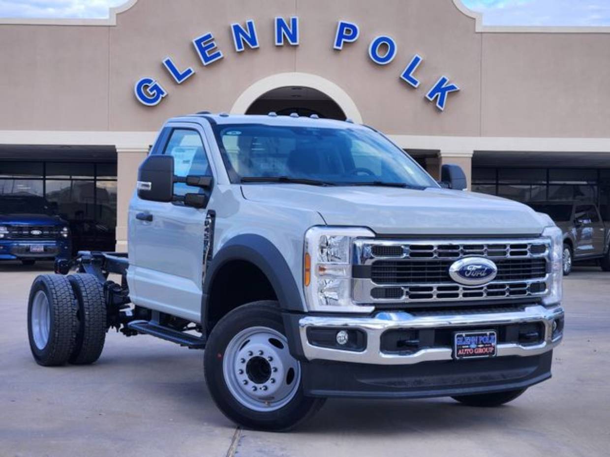 2026 Ford F-450 XL Regular Cab 145-In DRW's photo