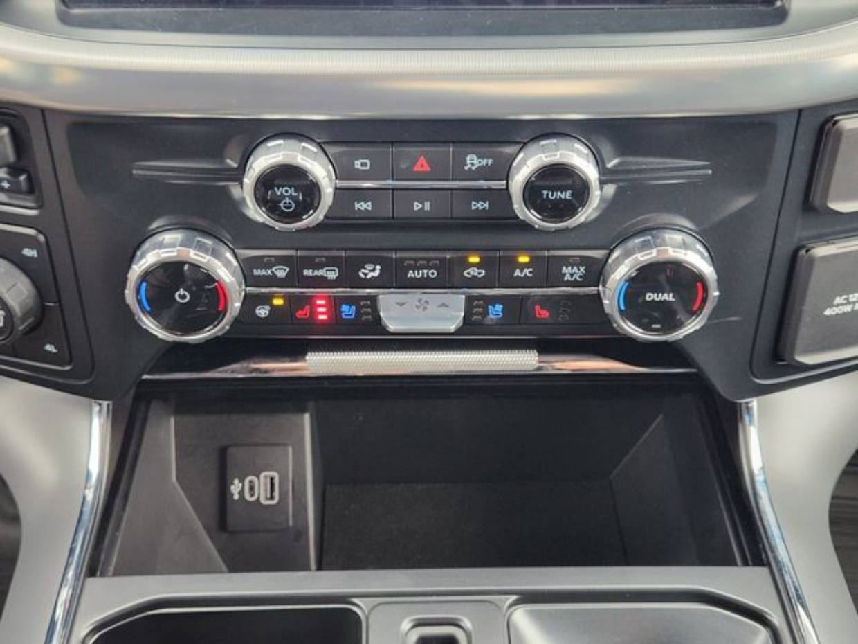 2025 Ford F-150 Lariat - Photo 15