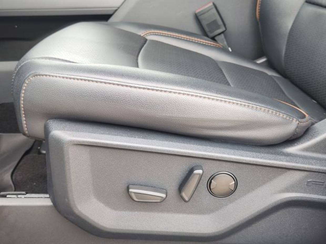 2025 Ford F-150 Lariat - Photo 18