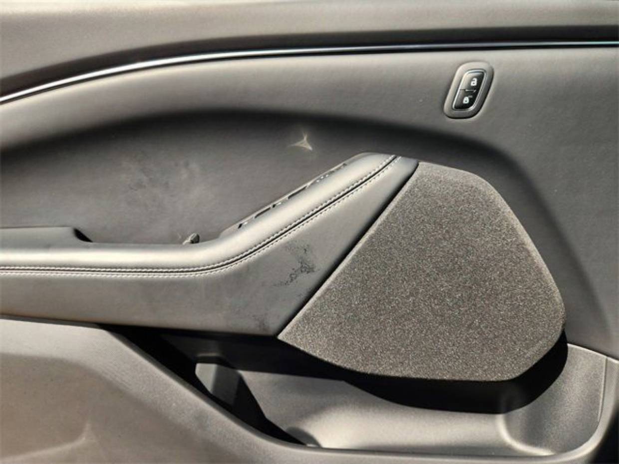 2025 Ford Mustang Mach-E Select - Photo 16