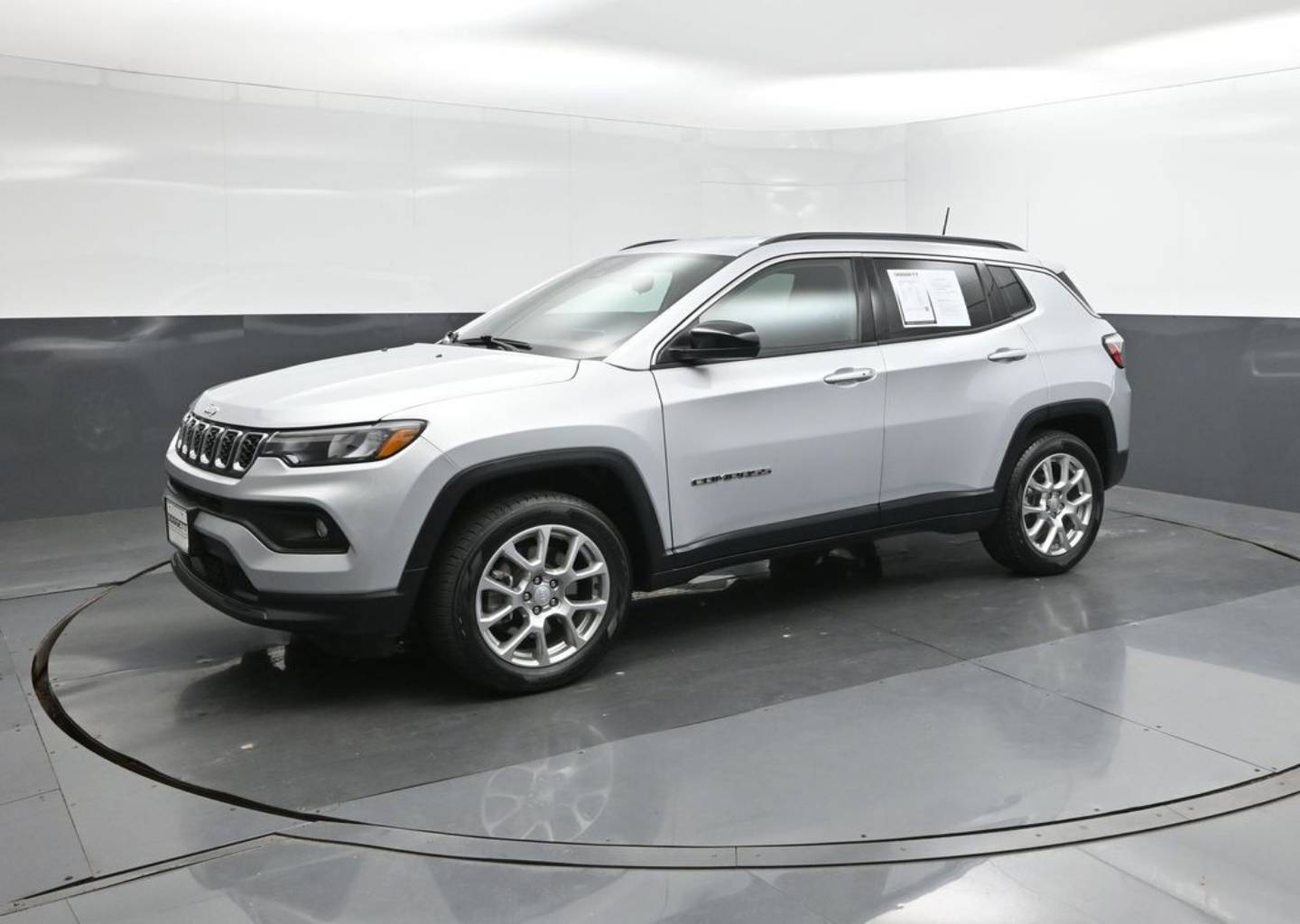 2024 Jeep Compass Latitude Lux