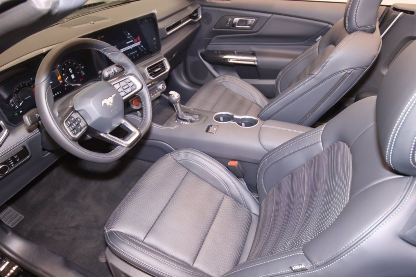 2025 Ford Mustang EcoBoost Premium Convertible - Photo 23