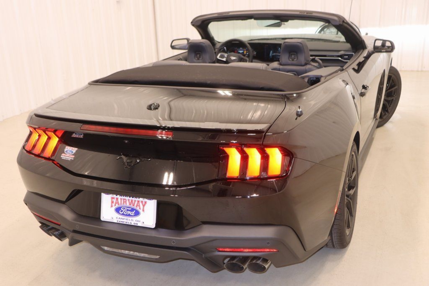 2025 Ford Mustang EcoBoost Premium Convertible - Photo 30