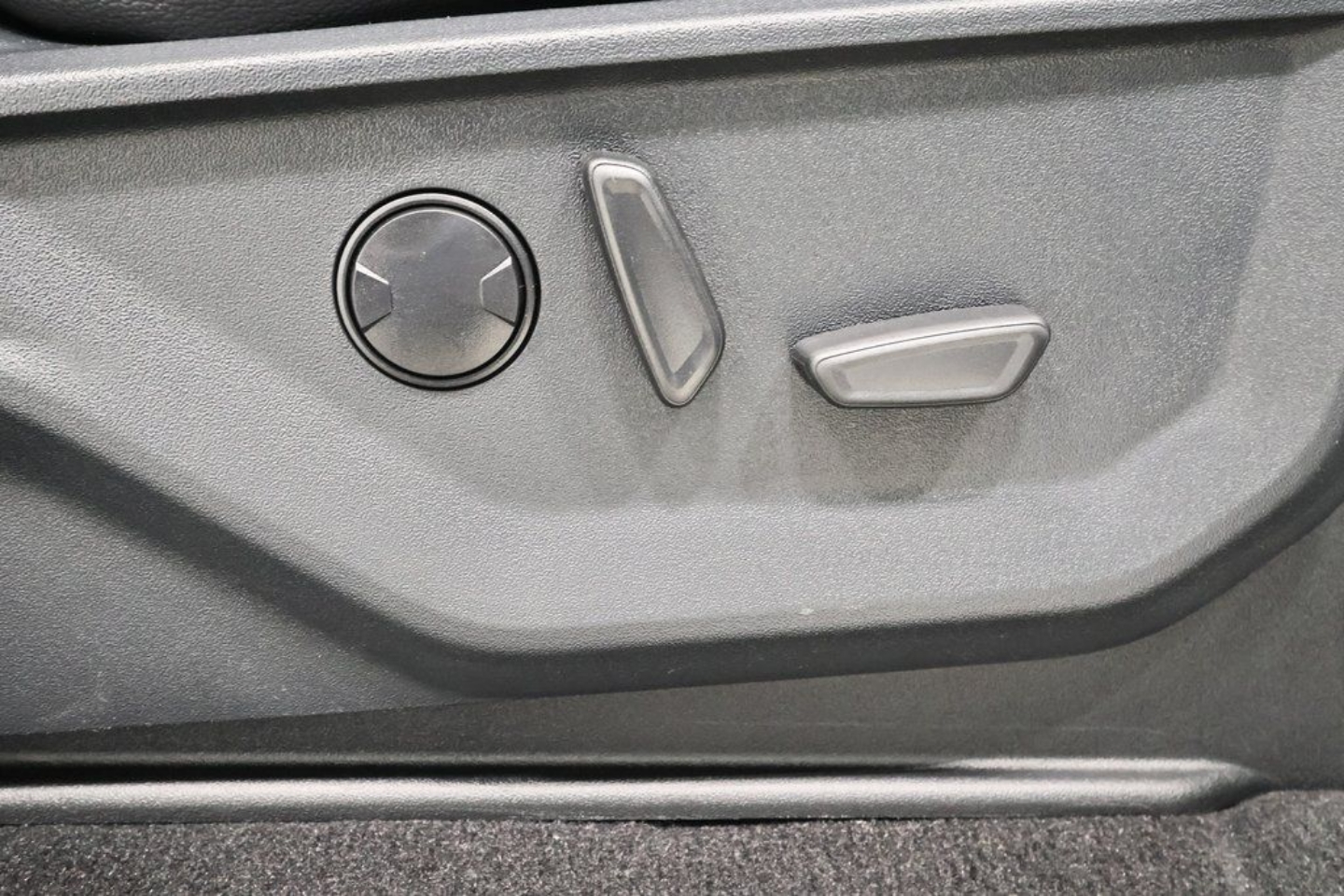 2025 Ford F-350 Super Duty Lariat - Photo 17