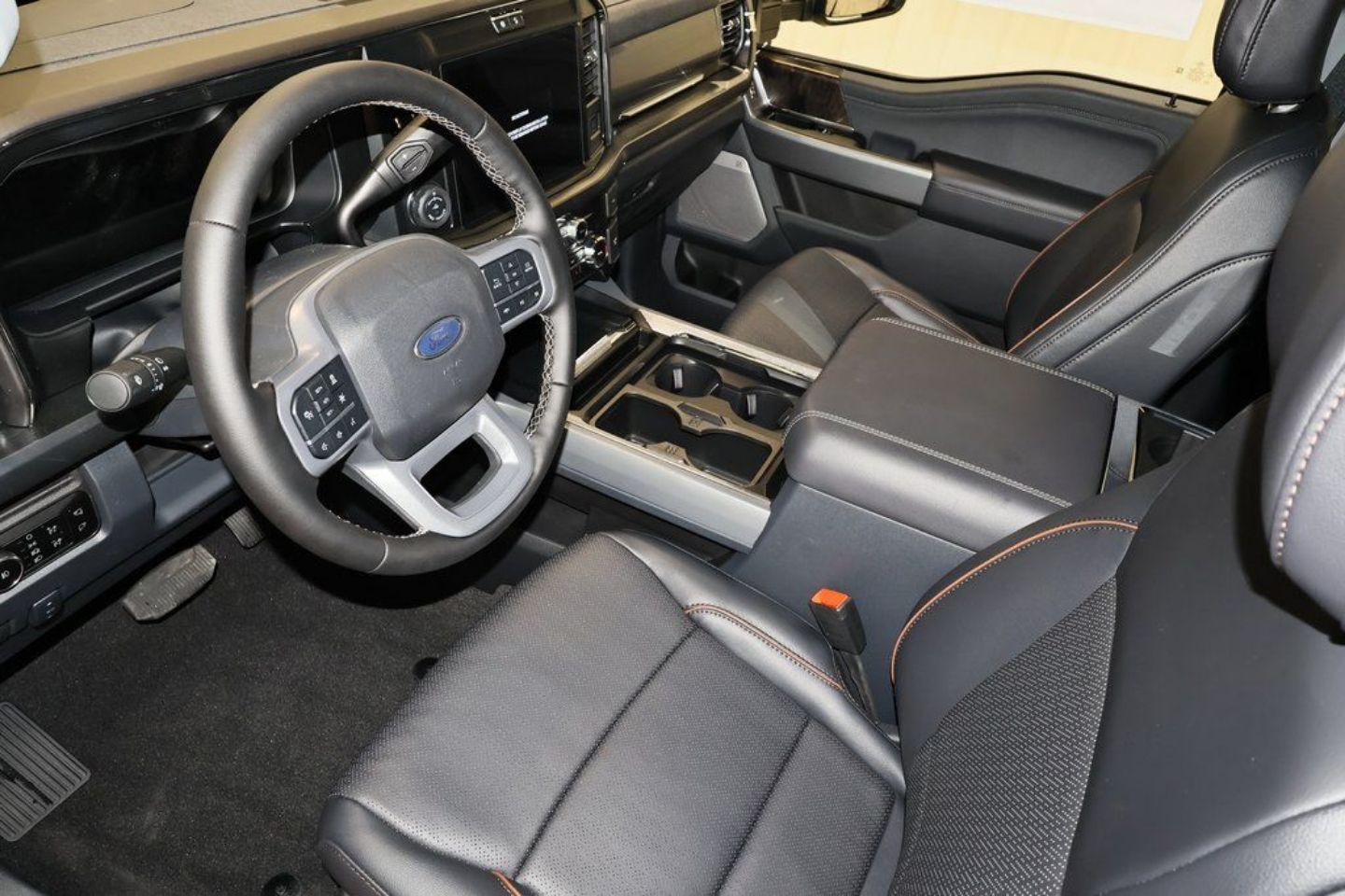 2025 Ford F-350 Super Duty Lariat - Photo 27