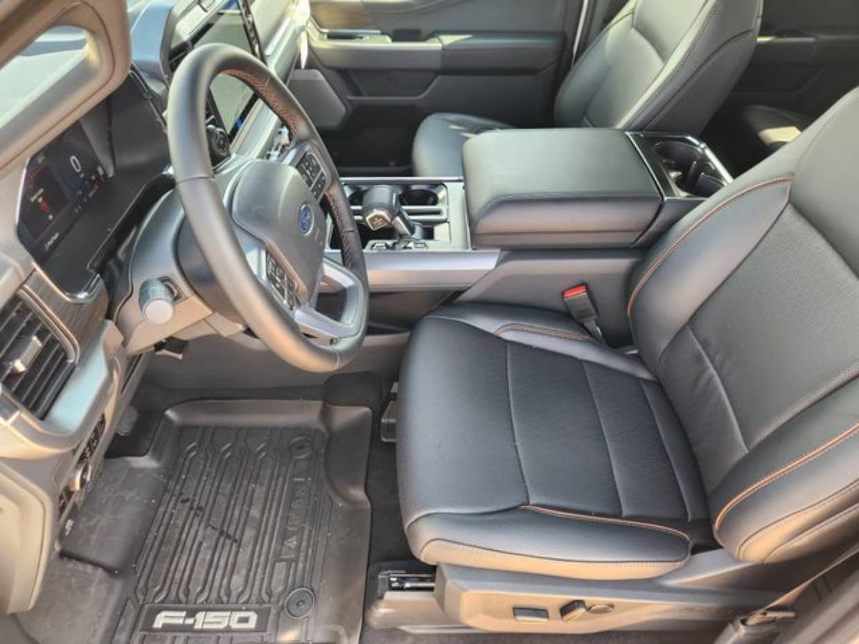 2025 Ford F-150 Lariat - Photo 11