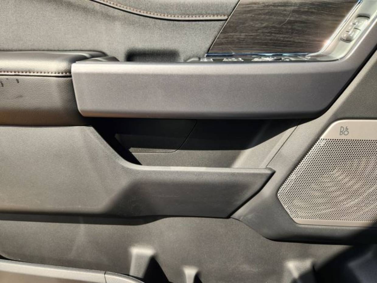 2025 Ford F-150 Lariat - Photo 18