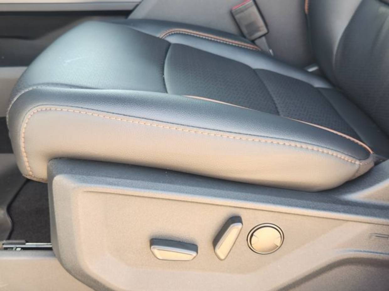 2025 Ford F-150 Lariat - Photo 19