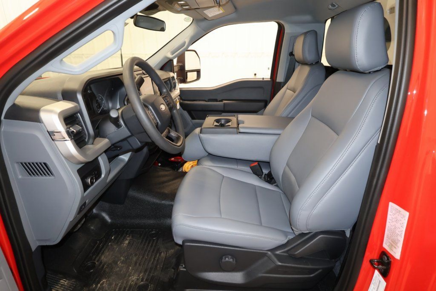 2025 Ford F-600 Super Duty Chassis Cab XL - Photo 13