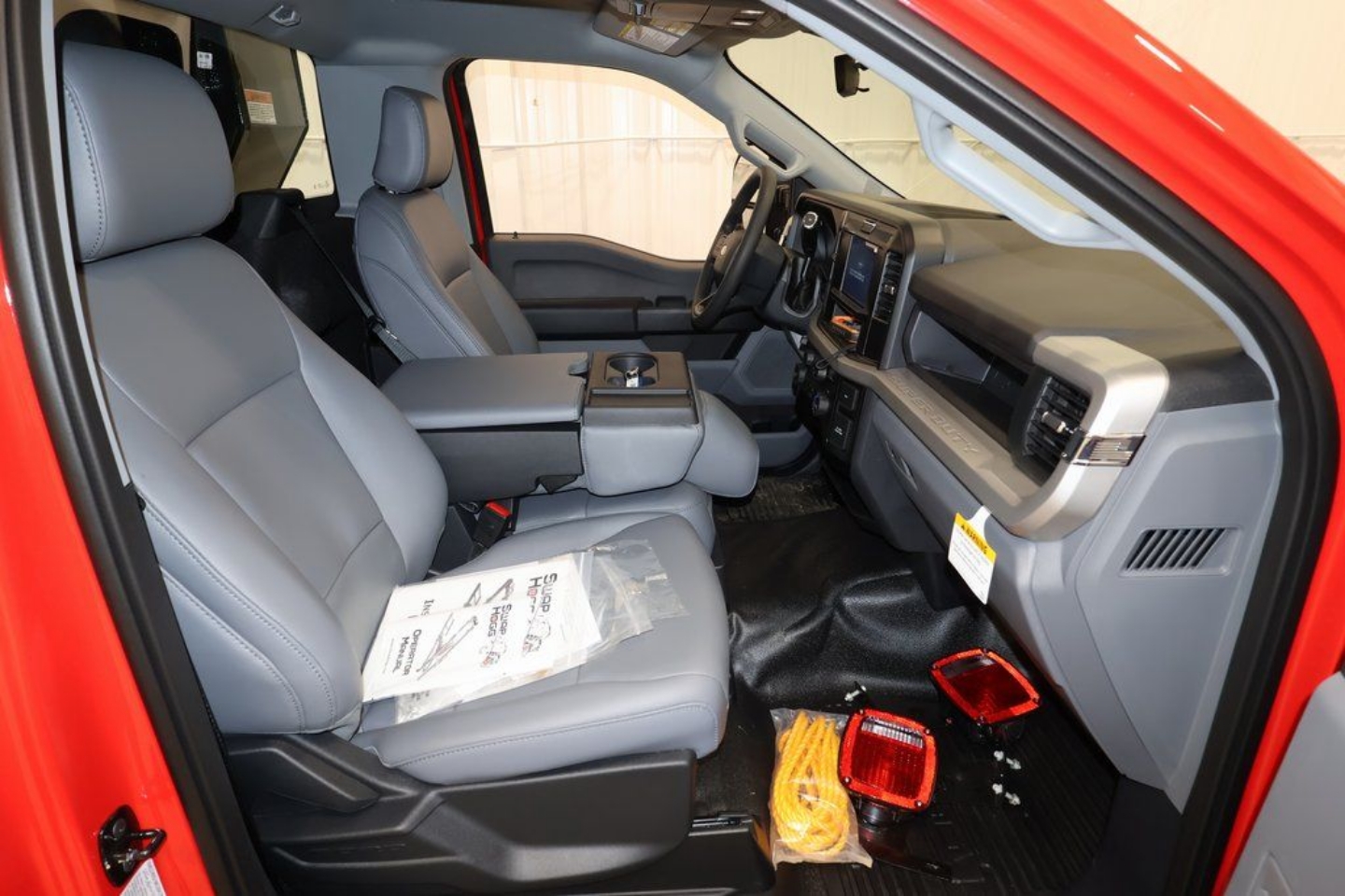 2025 Ford F-600 Super Duty Chassis Cab XL - Photo 14
