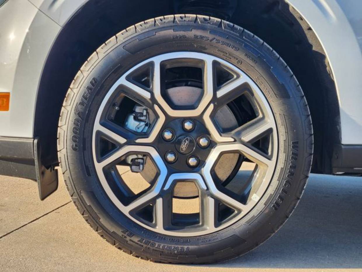 2025 Ford Maverick Lariat - Photo 8