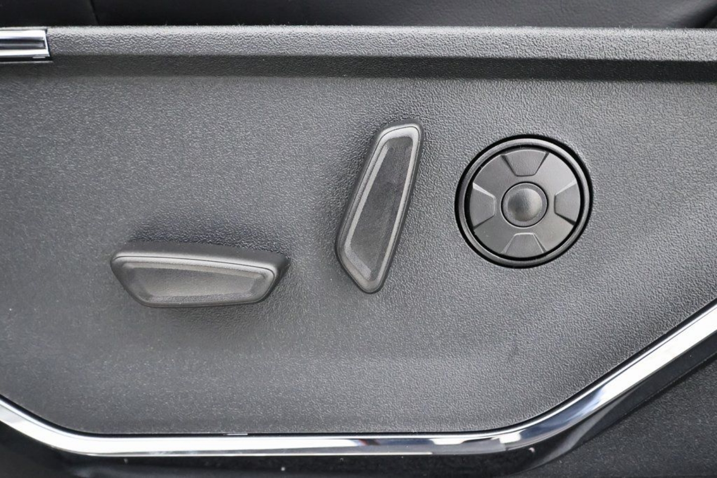 2025 Ford F-350 Super Duty Platinum - Photo 12