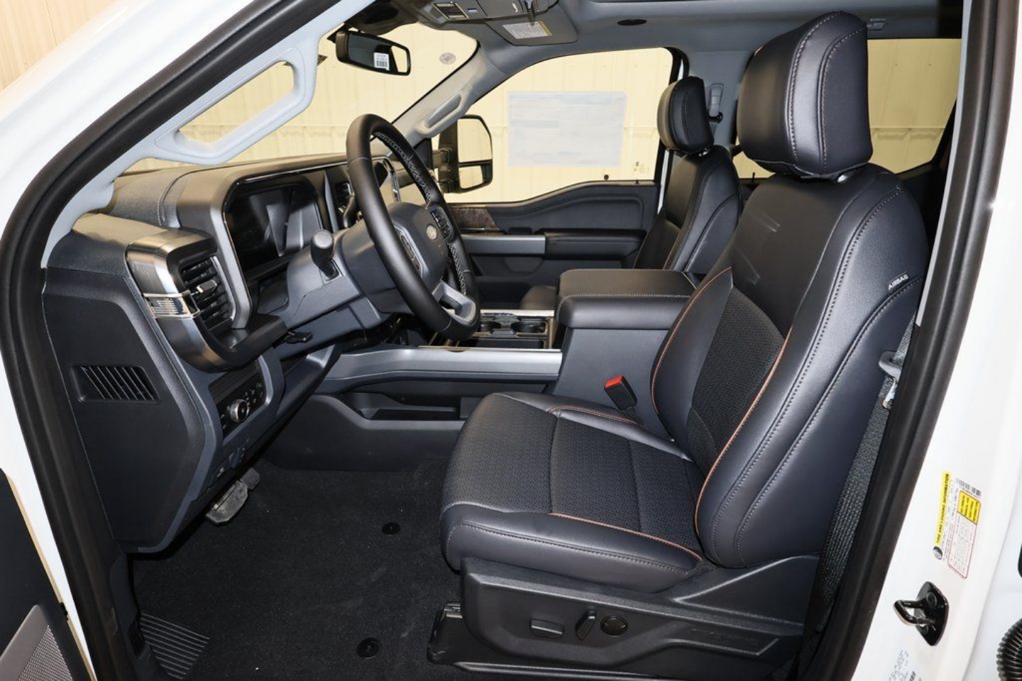 2025 Ford F-350 Super Duty Lariat - Photo 11