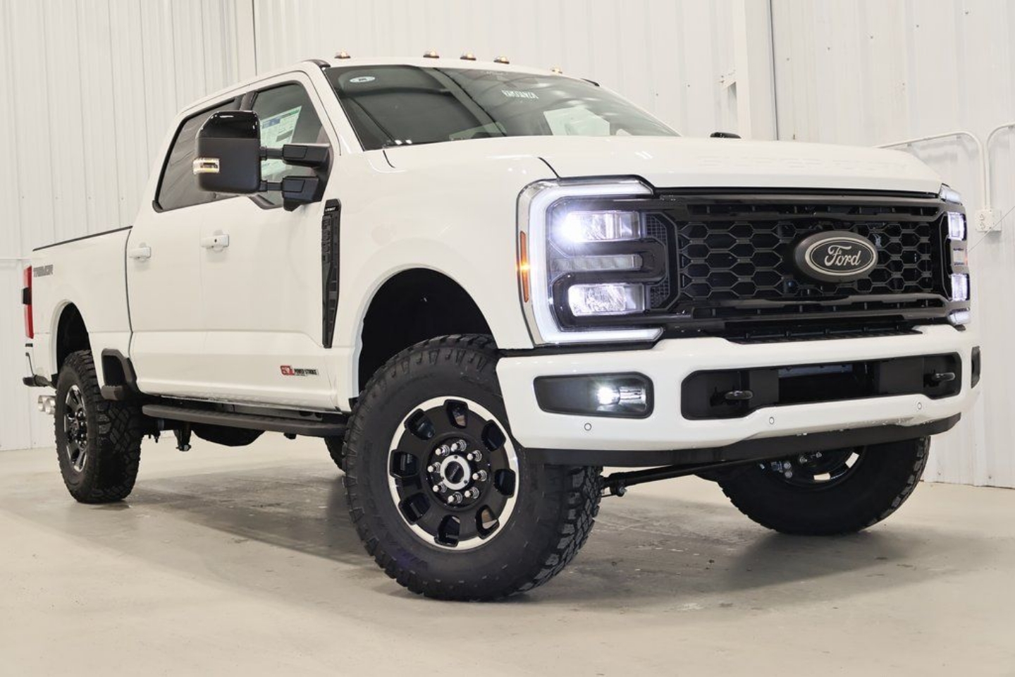 2025 Ford F-350 Super Duty Lariat - Photo 36